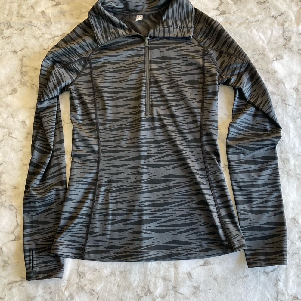 Under armor half zip work out long sleeves